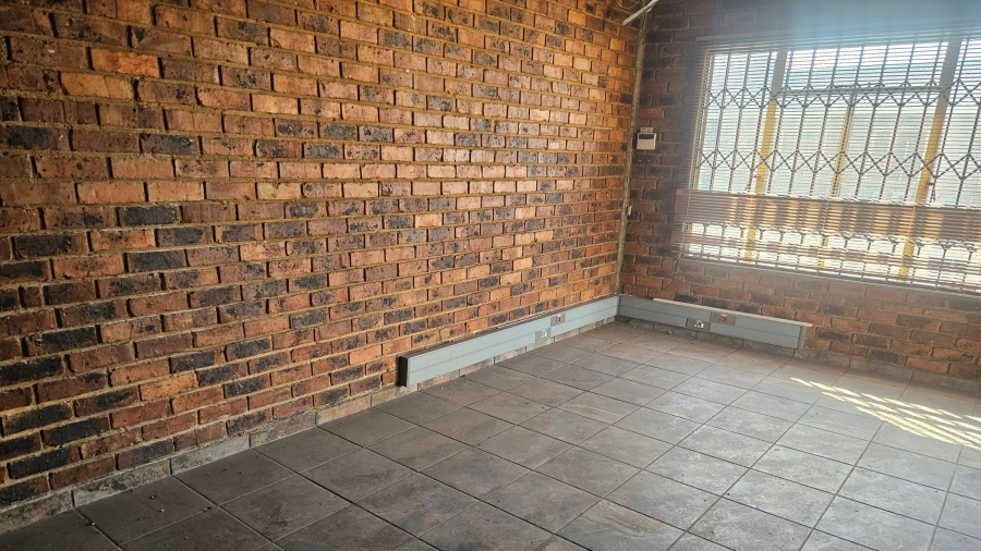 Commercial Property for Sale in Sasolburg Industrial Zone 2 Free State